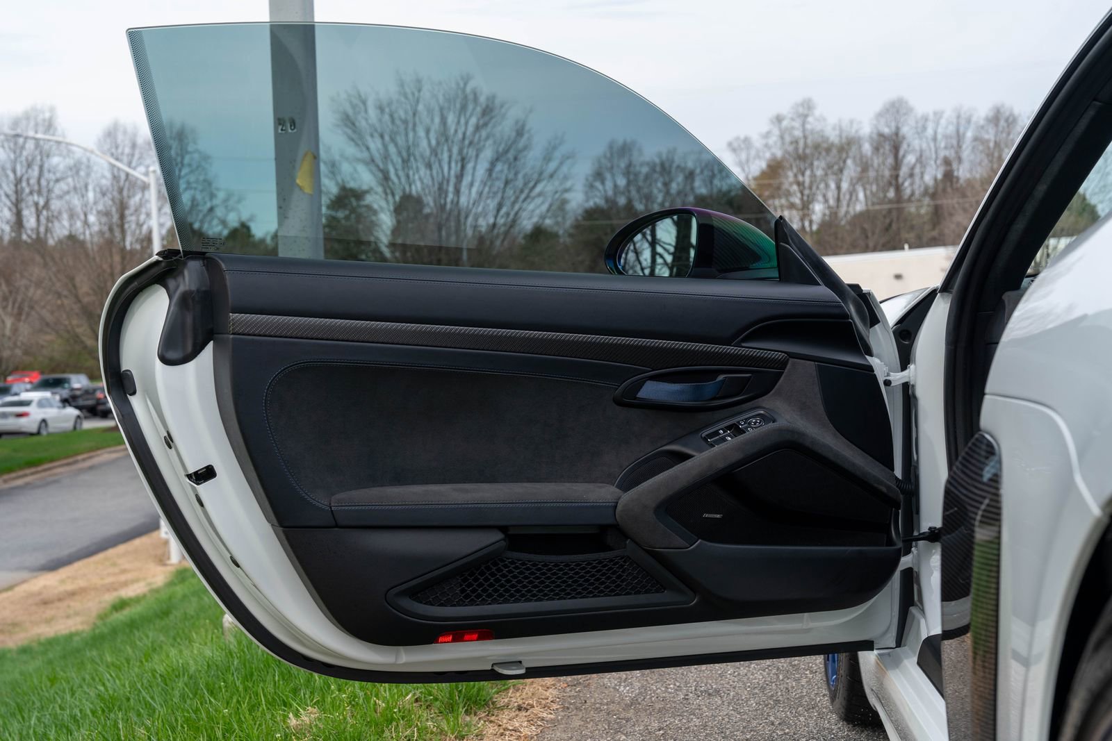 Certified 2025 Porsche 718 Cayman GT4 RS w/ Weissach Package image 20