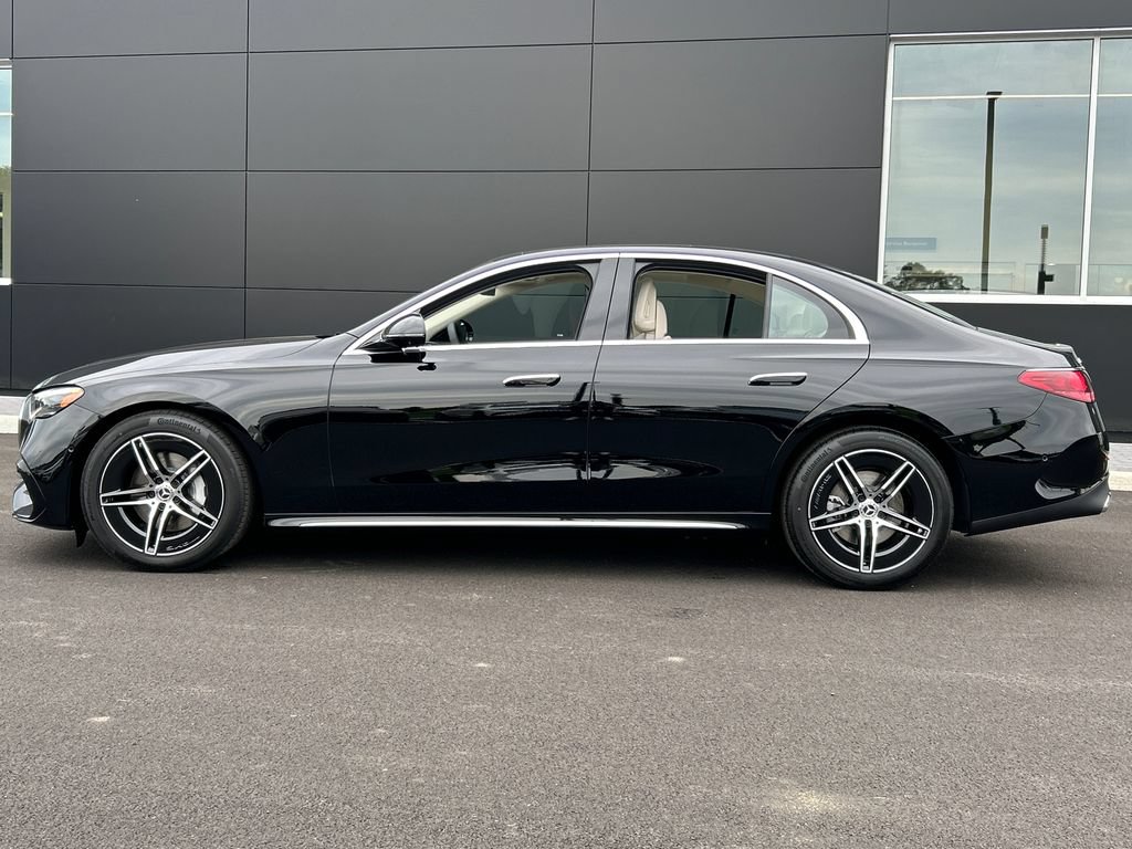 New 2026 Mercedes-Benz E 350 4MATIC Sedan image 4