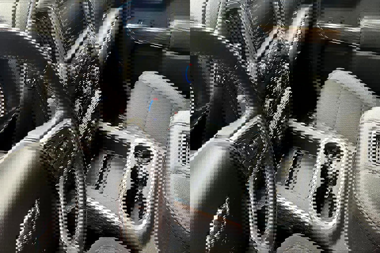 Used 2021 Chevrolet Silverado 1500 LT Trail Boss AWD/4WD image 15