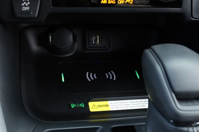 Used 2025 Toyota RAV4 XLE image 7