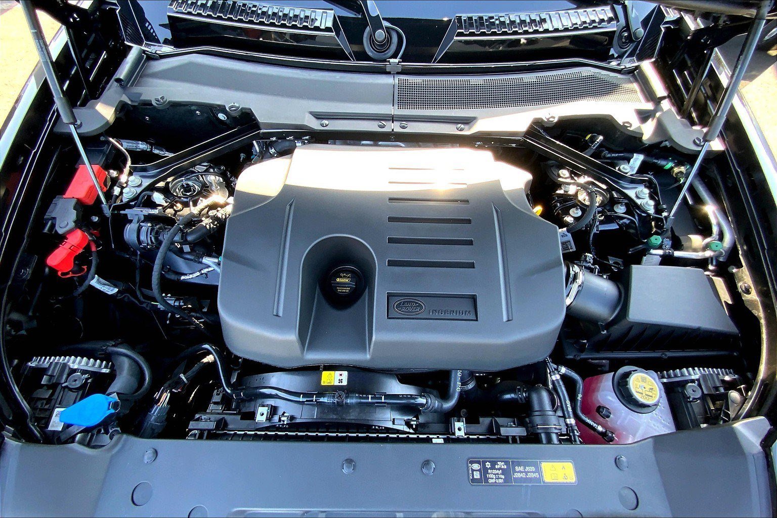 New 2025 Land Rover Defender 130 S image 12