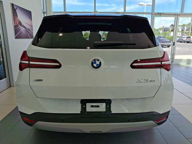 Certified 2025 BMW X3 xDrive30i AWD/4WD image 5