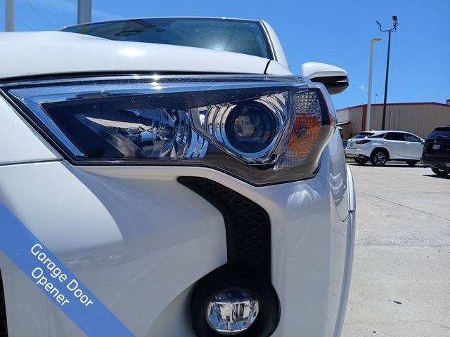 Used 2021 Toyota 4Runner SR5 Premium w/ Moonroof Package AWD/4WD image 4