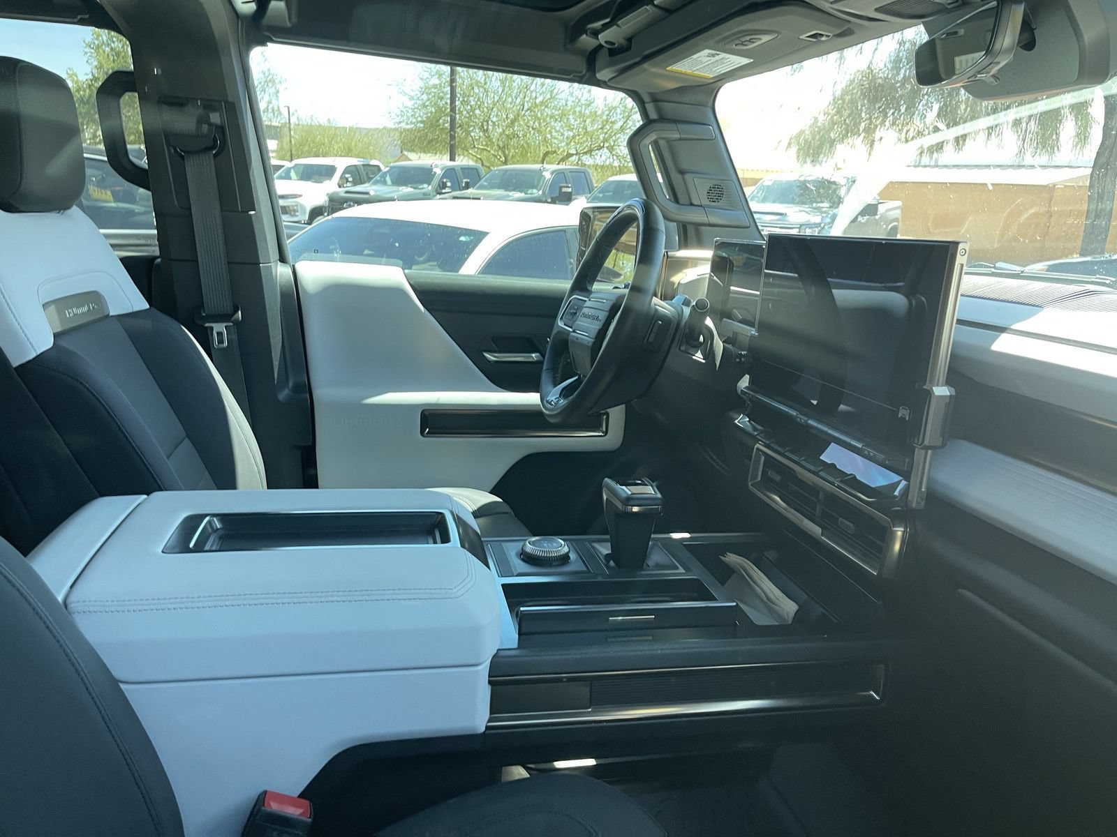 Used 2025 GMC Hummer EV 3X AWD/4WD image 10