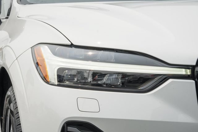 Certified 2024 Volvo XC60 B5 Plus w/ Protection Package Premier AWD/4WD image 13