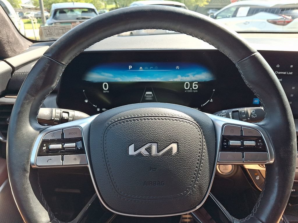 Used 2025 Kia Telluride SX Prestige AWD/4WD image 22