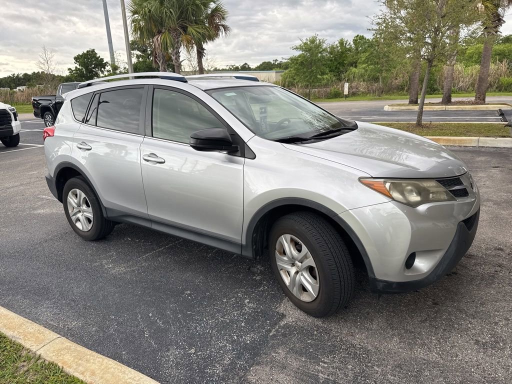 Used 2015 Toyota RAV4 LE image 2