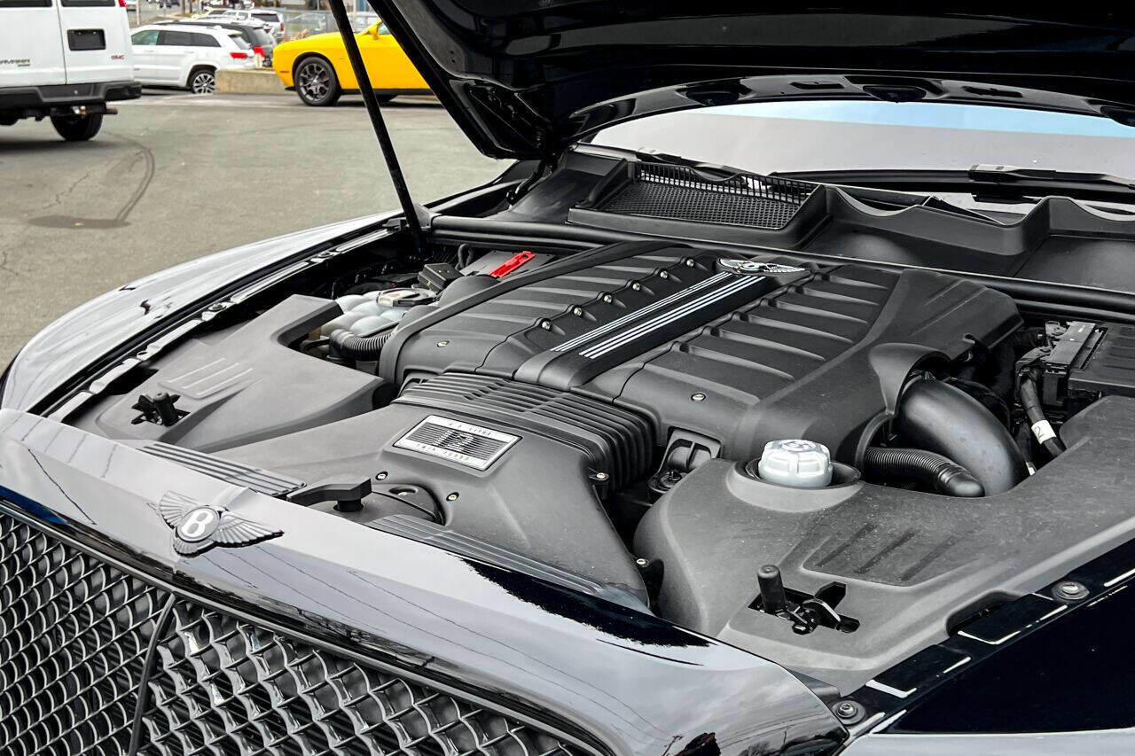 Used 2017 Bentley Bentayga image 50