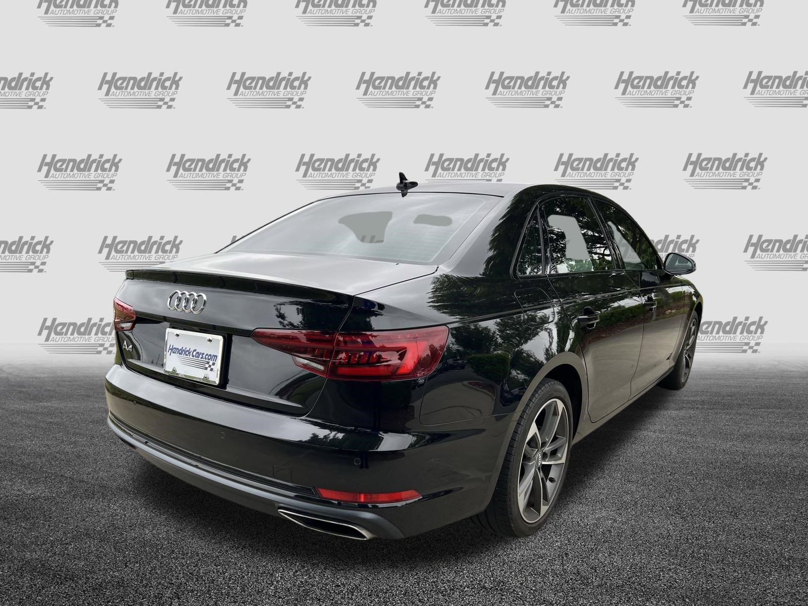 Used 2019 Audi A4 2.0T Premium FWD image 11