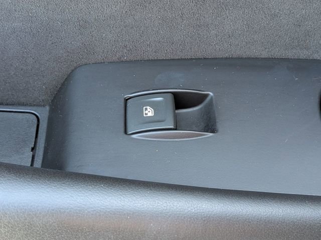 Used 2020 Cadillac Escalade Platinum AWD/4WD image 31