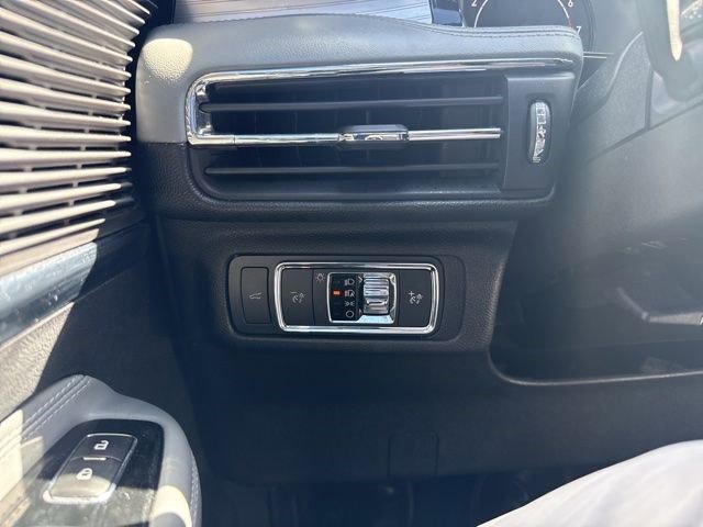 Used 2020 Lincoln Corsair FWD image 9