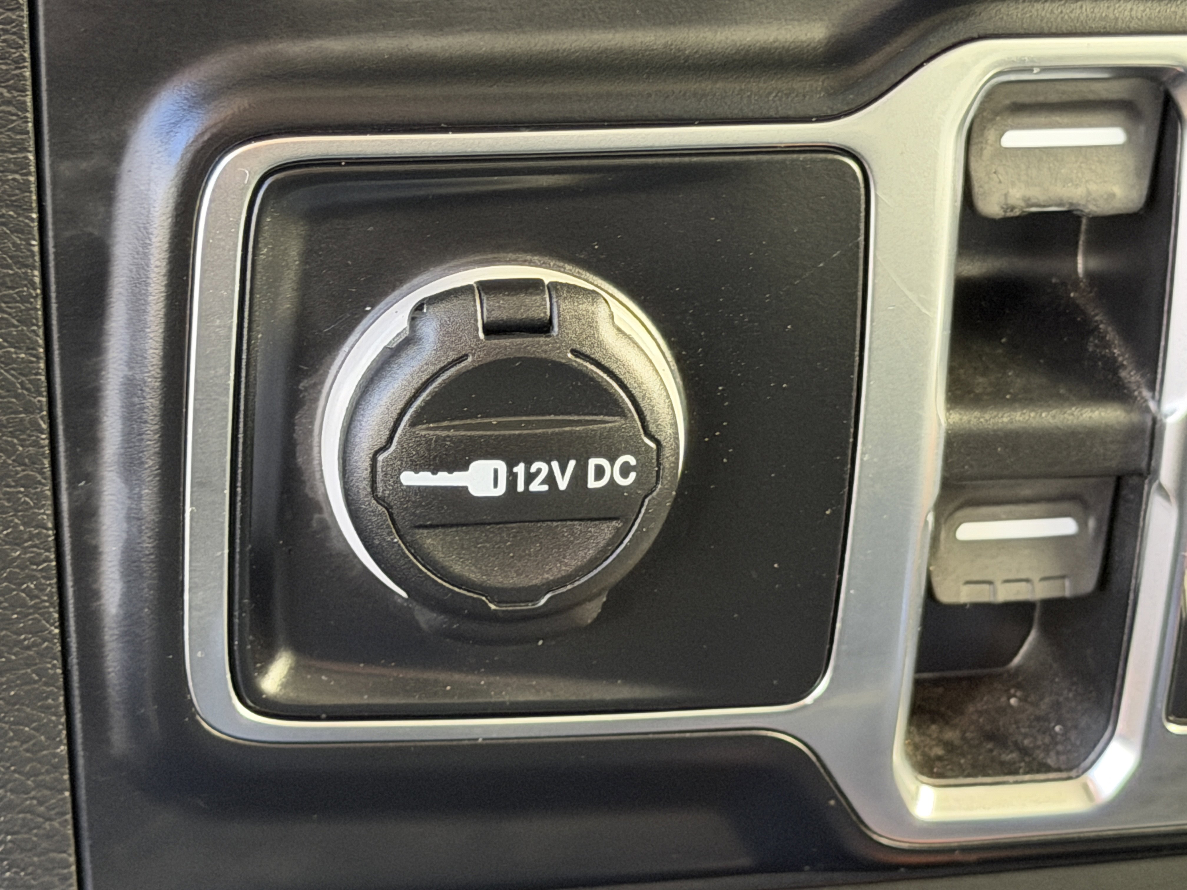 Certified 2022 Jeep Gladiator Sport image 25