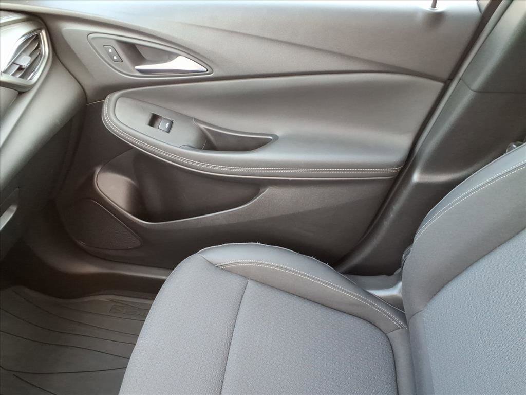 Used 2023 Buick Encore GX Preferred w/ Cold Weather Comfort Package AWD/4WD image 33