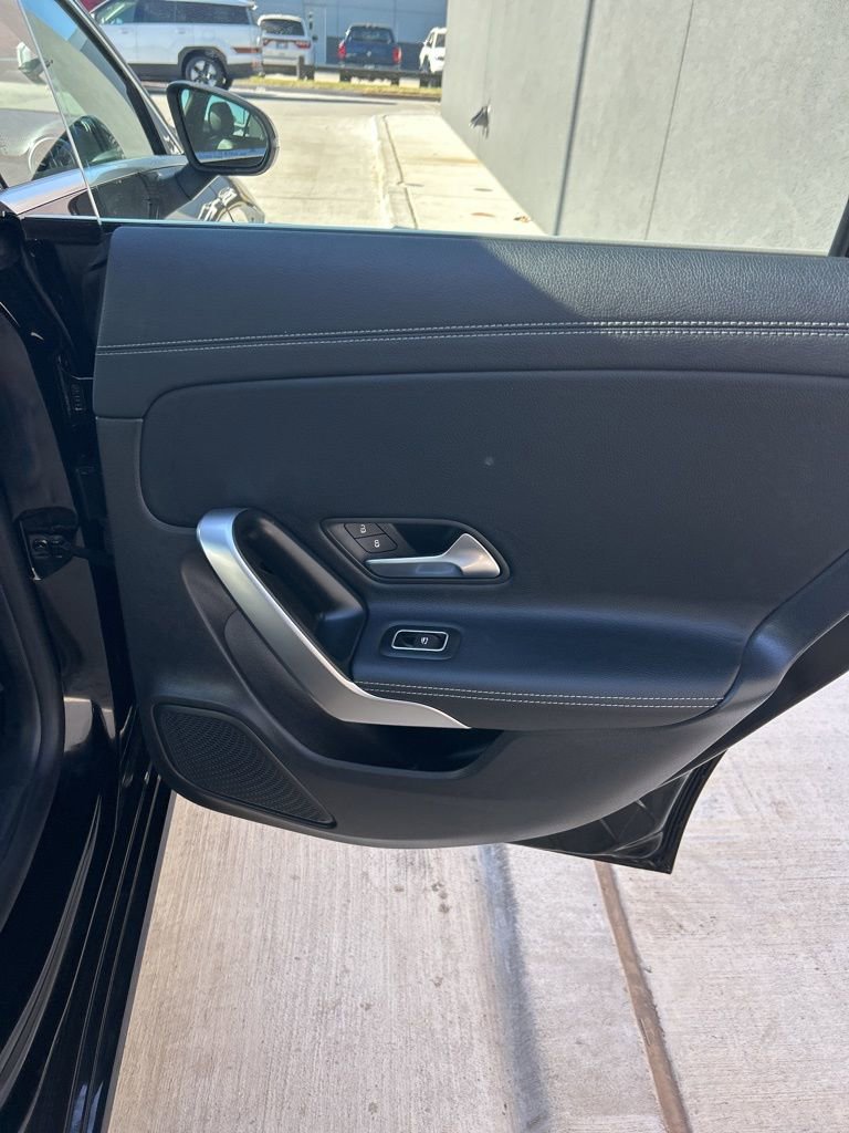Used 2025 Mercedes-Benz CLA 250 4MATIC image 12