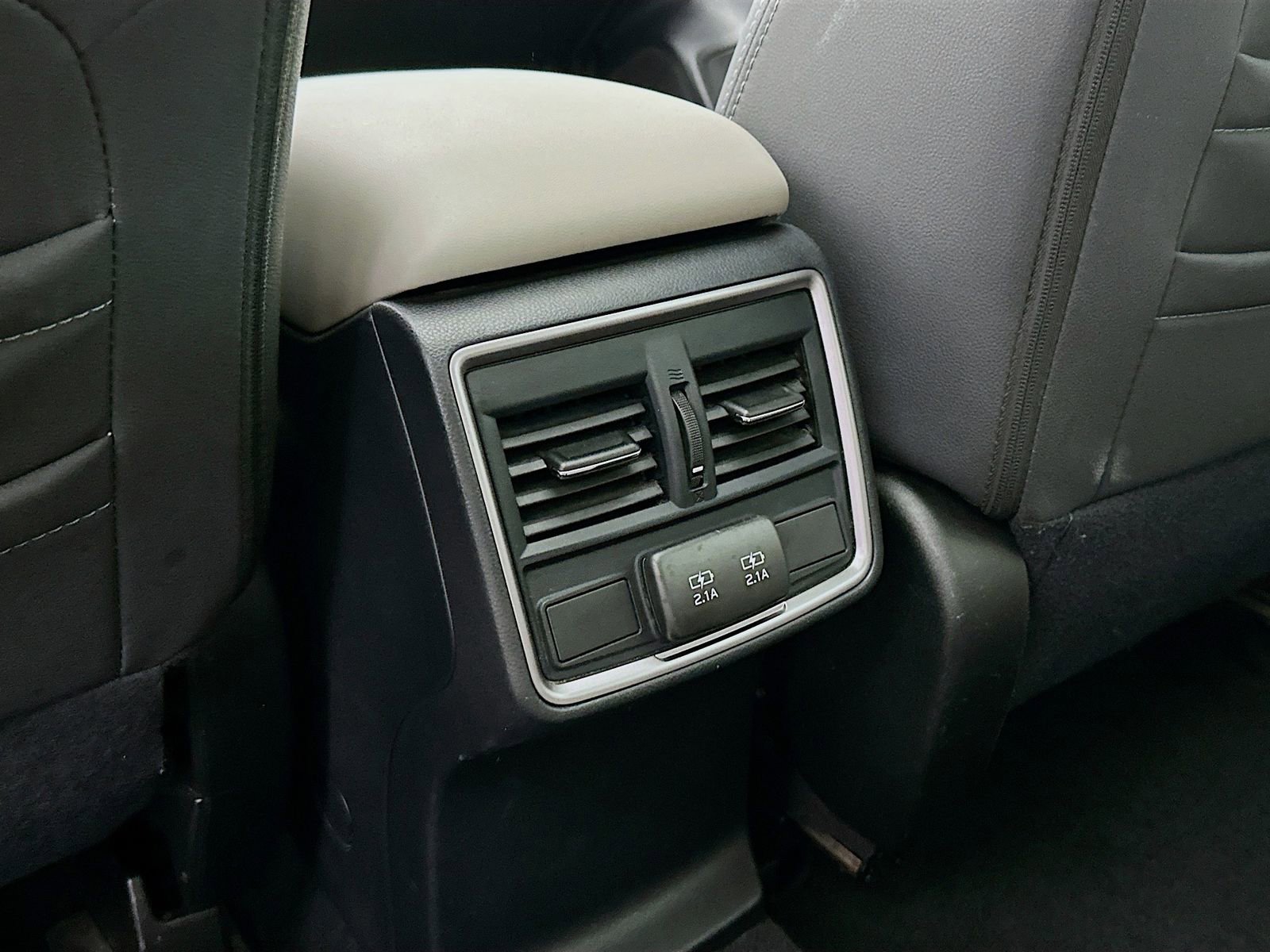 Used 2023 Subaru Forester Premium AWD/4WD image 25