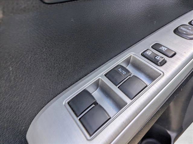 Used 2014 Toyota Camry SE image 9