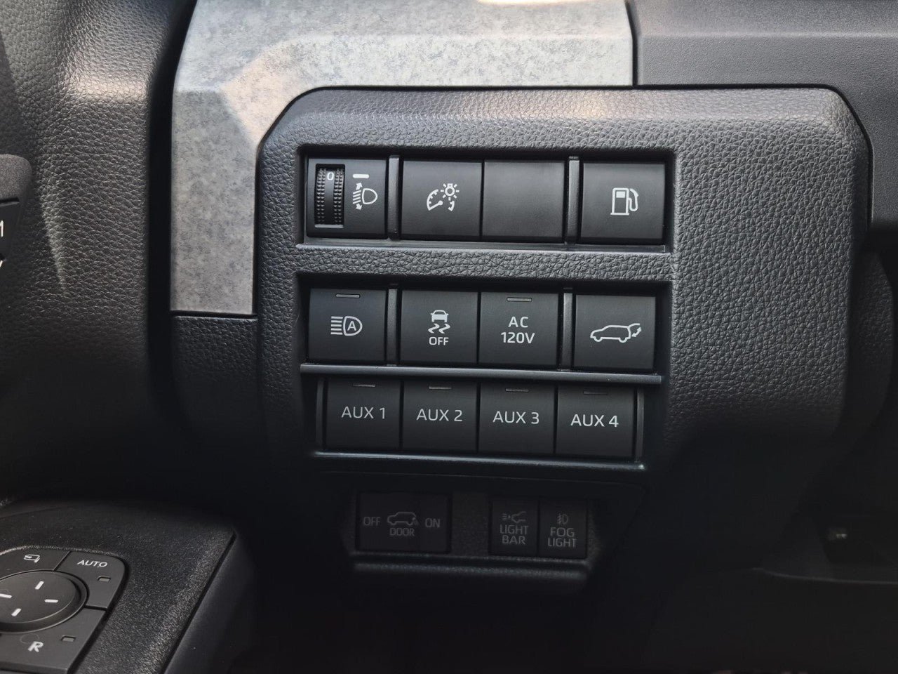 Used 2025 Toyota 4Runner Trailhunter AWD/4WD image 24