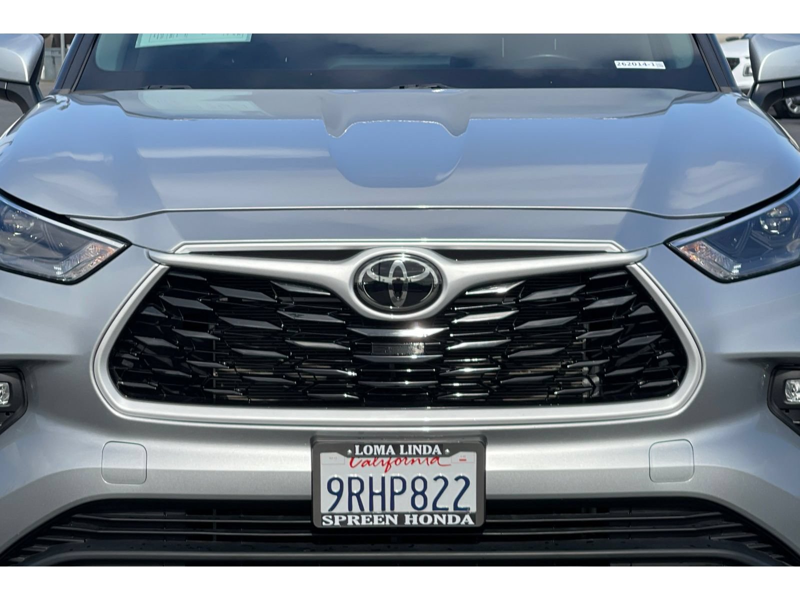 Used 2024 Toyota Highlander XLE FWD image 13
