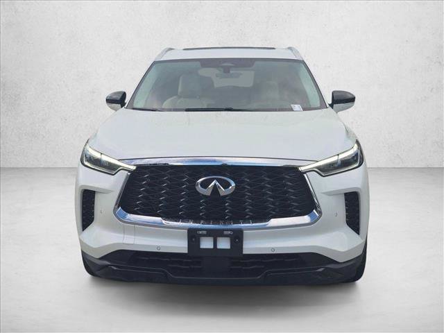 Used 2023 INFINITI QX60 Luxe w/ Cargo Package AWD/4WD image 2