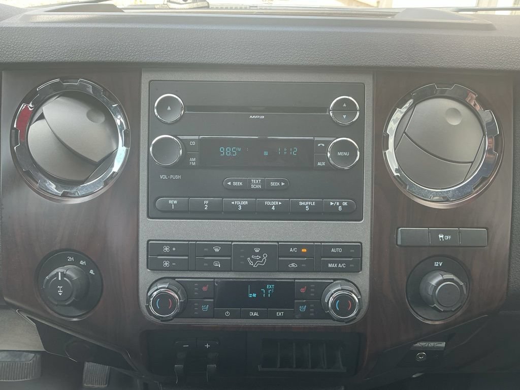 Used 2011 Ford F250 Lariat w/ Lariat Interior Pkg AWD/4WD image 14
