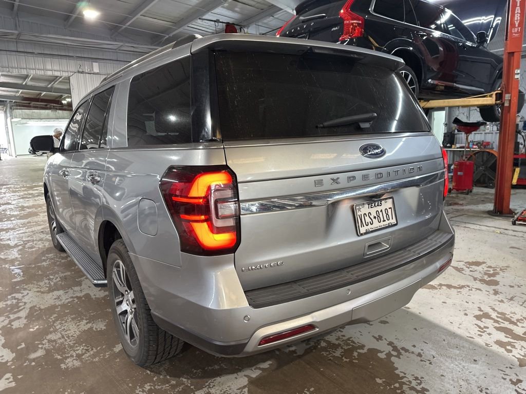 Used 2023 Ford Expedition Limited image 13