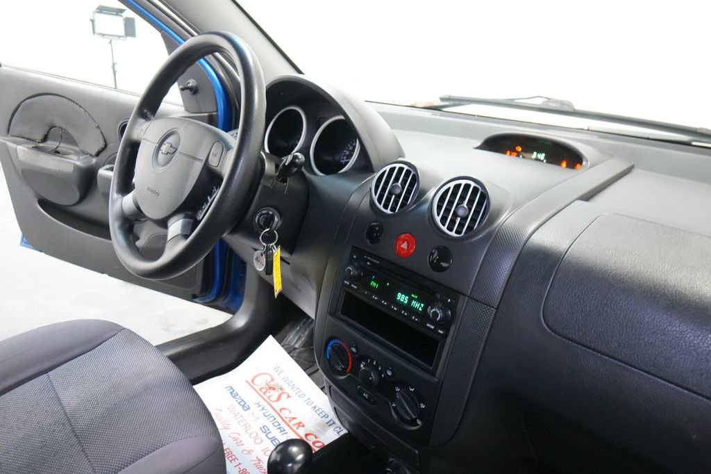 Used 2006 Chevrolet Aveo LT image 19