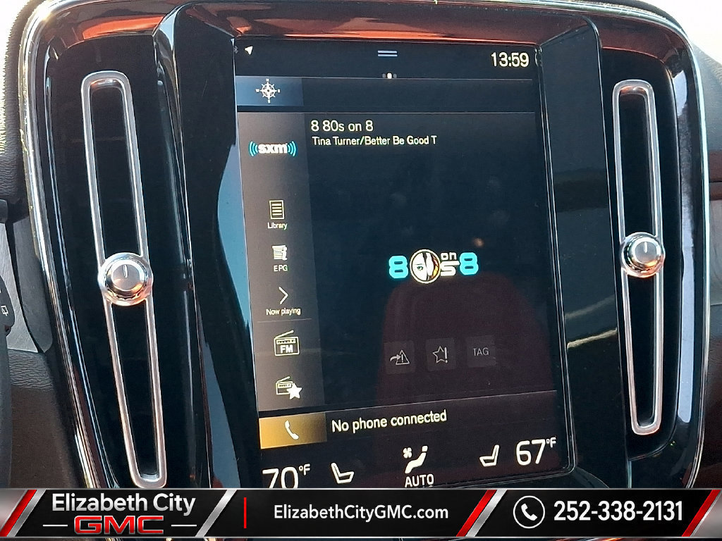 Used 2019 Volvo XC40 T4 Inscription FWD image 19