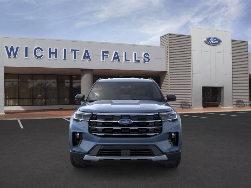 New 2026 Ford Explorer Active RWD image 6