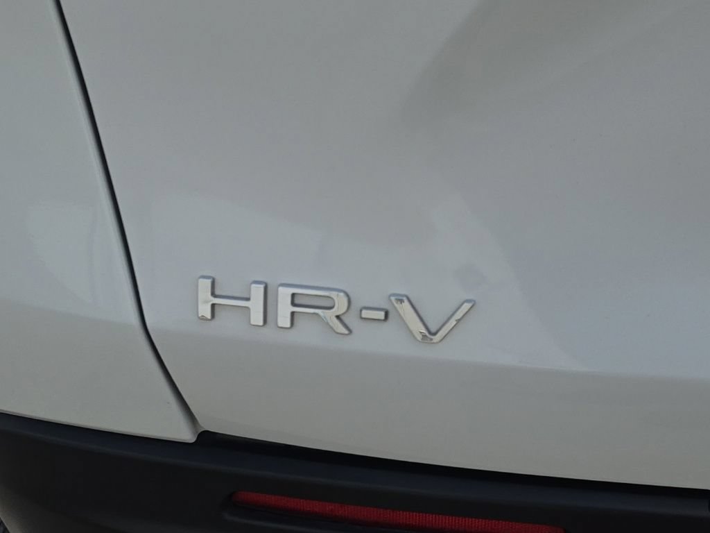 Used 2025 Honda HR-V Sport image 7
