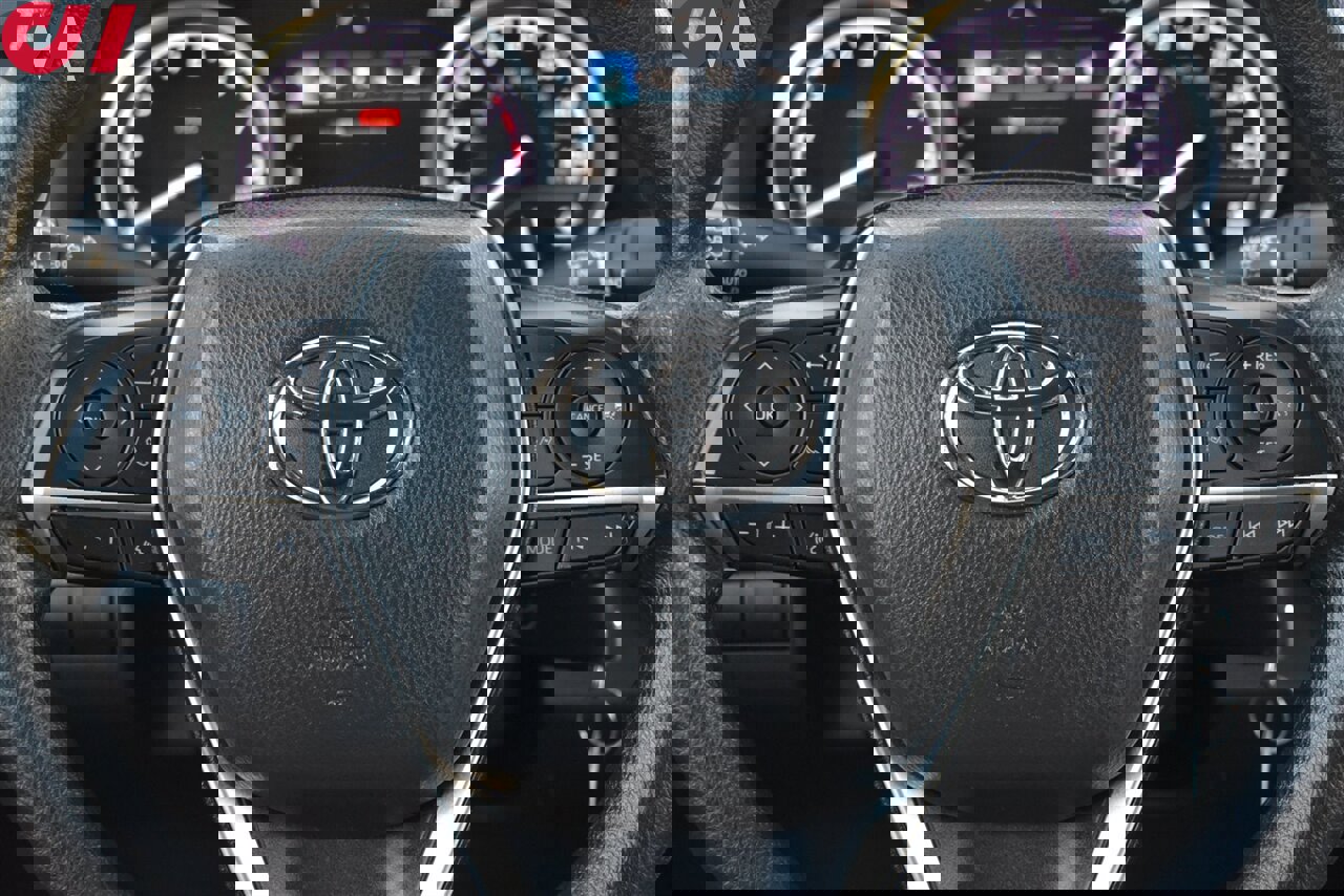 Used 2022 Toyota Camry LE AWD/4WD image 16