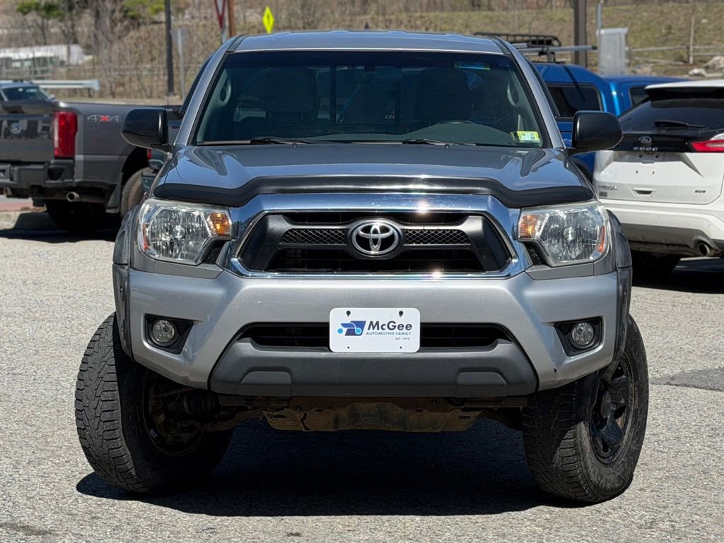 Used 2015 Toyota Tacoma 4x4 Access Cab V6 w/ SR5 Package image 2