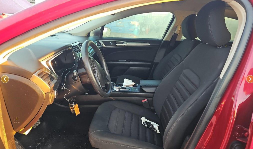 Used 2019 Ford Fusion SE image 6