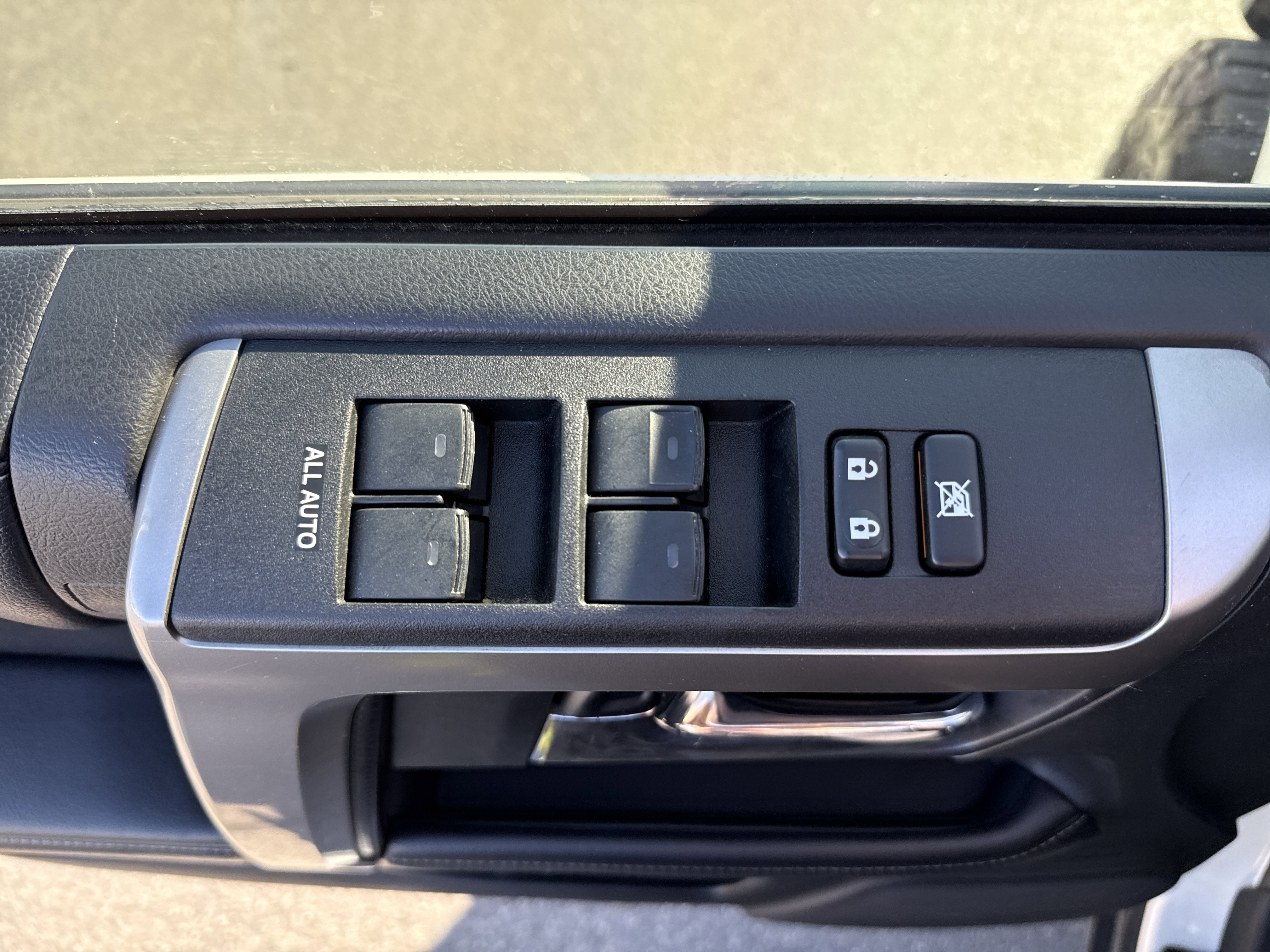 Used 2016 Toyota 4Runner SR5 image 14