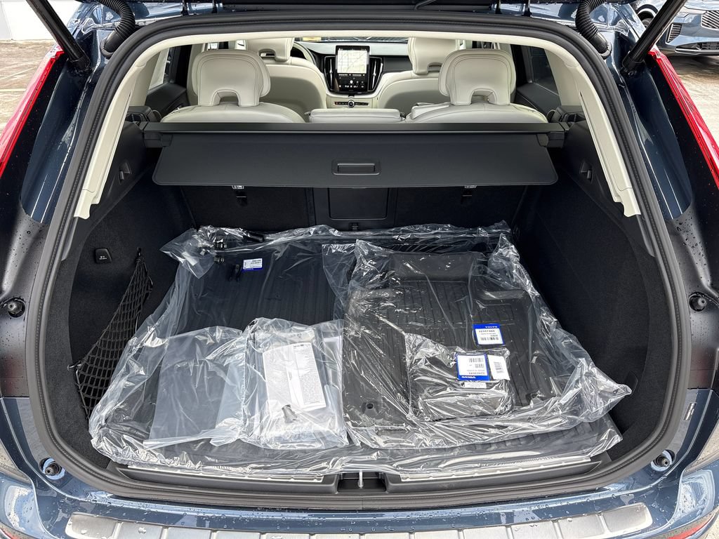 New 2026 Volvo XC60 T8 Ultra w/ Protection Package Premier AWD/4WD image 20