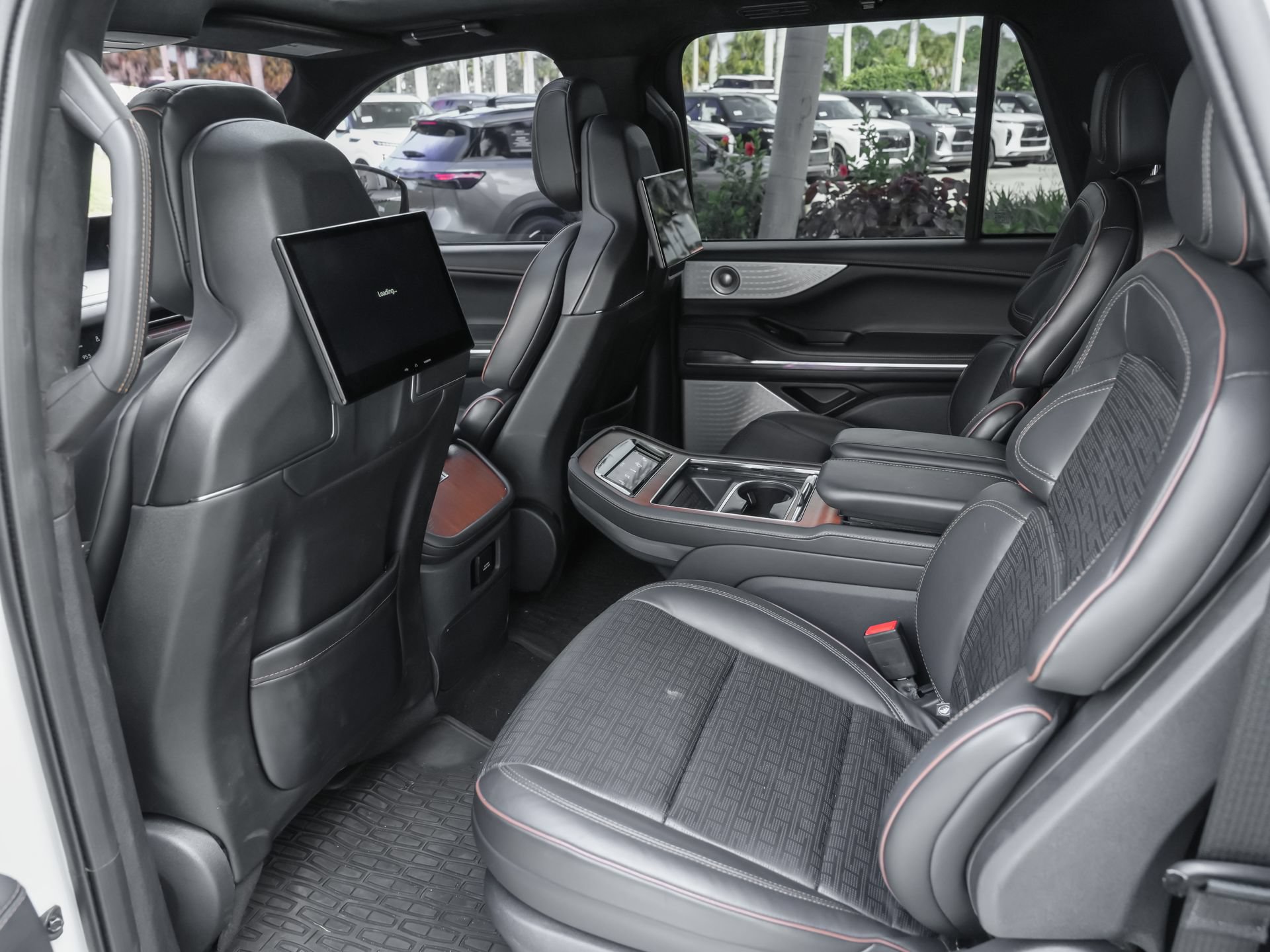 Used 2025 Lincoln Navigator L Black Label AWD/4WD image 18