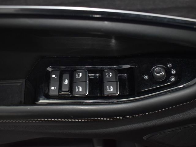Used 2023 Jeep Grand Cherokee L Overland image 12