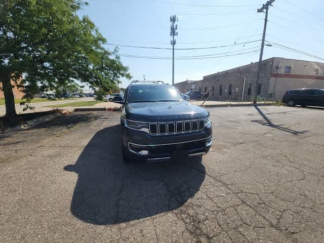 Used 2022 Jeep Wagoneer Series III w/ Premium Group I AWD/4WD image 5