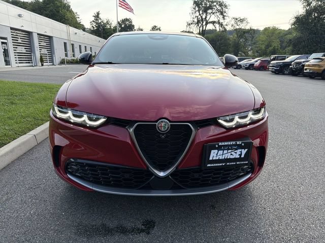 Used 2024 Alfa Romeo Tonale Ti AWD/4WD image 3