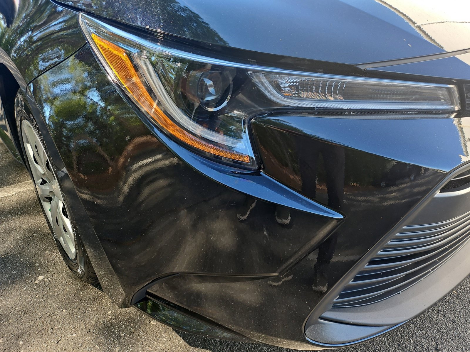 Used 2023 Toyota Corolla LE FWD image 13