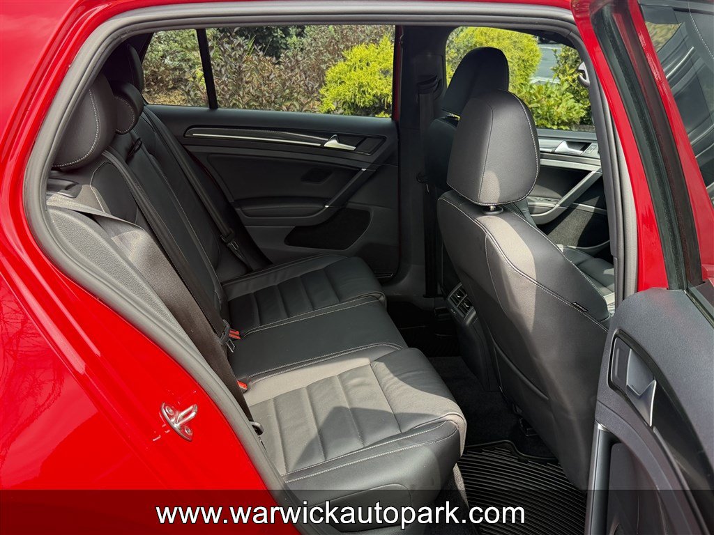 Used 2017 Volkswagen Golf R 4-Door AWD/4WD image 16