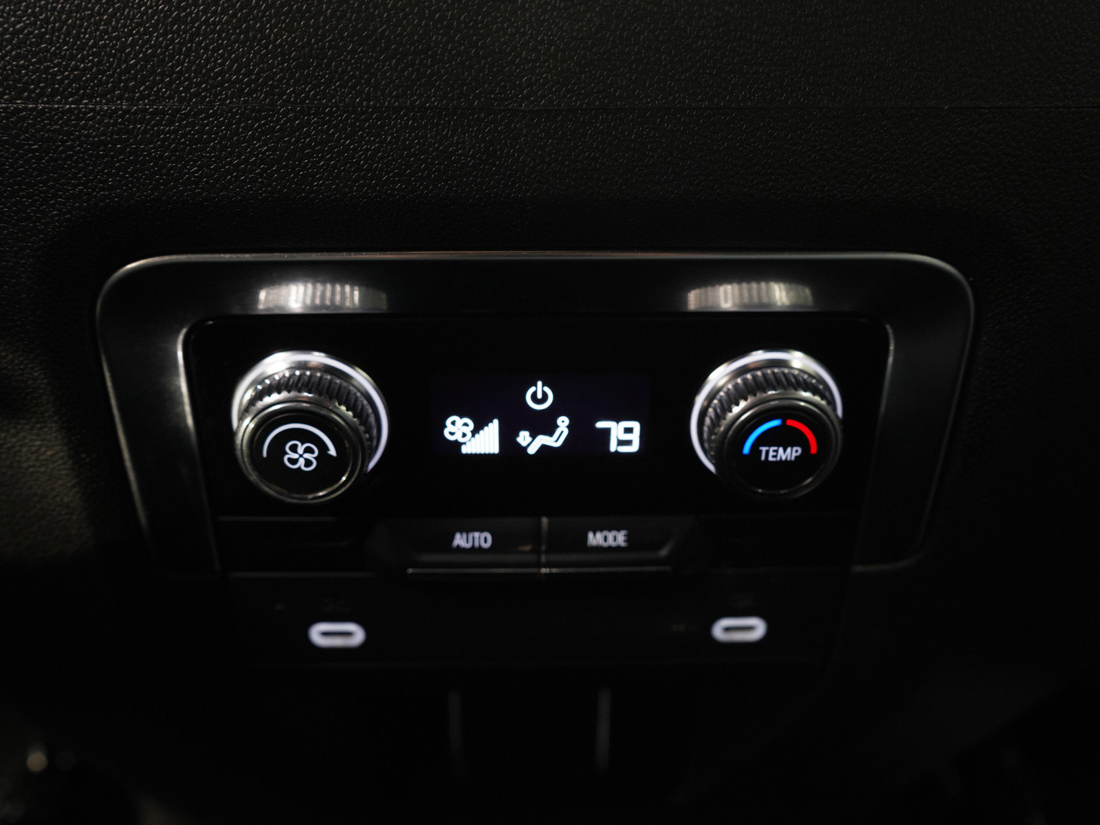 Used 2022 GMC Yukon SLE w/ Gmc Pro Safety Plus Package AWD/4WD image 20