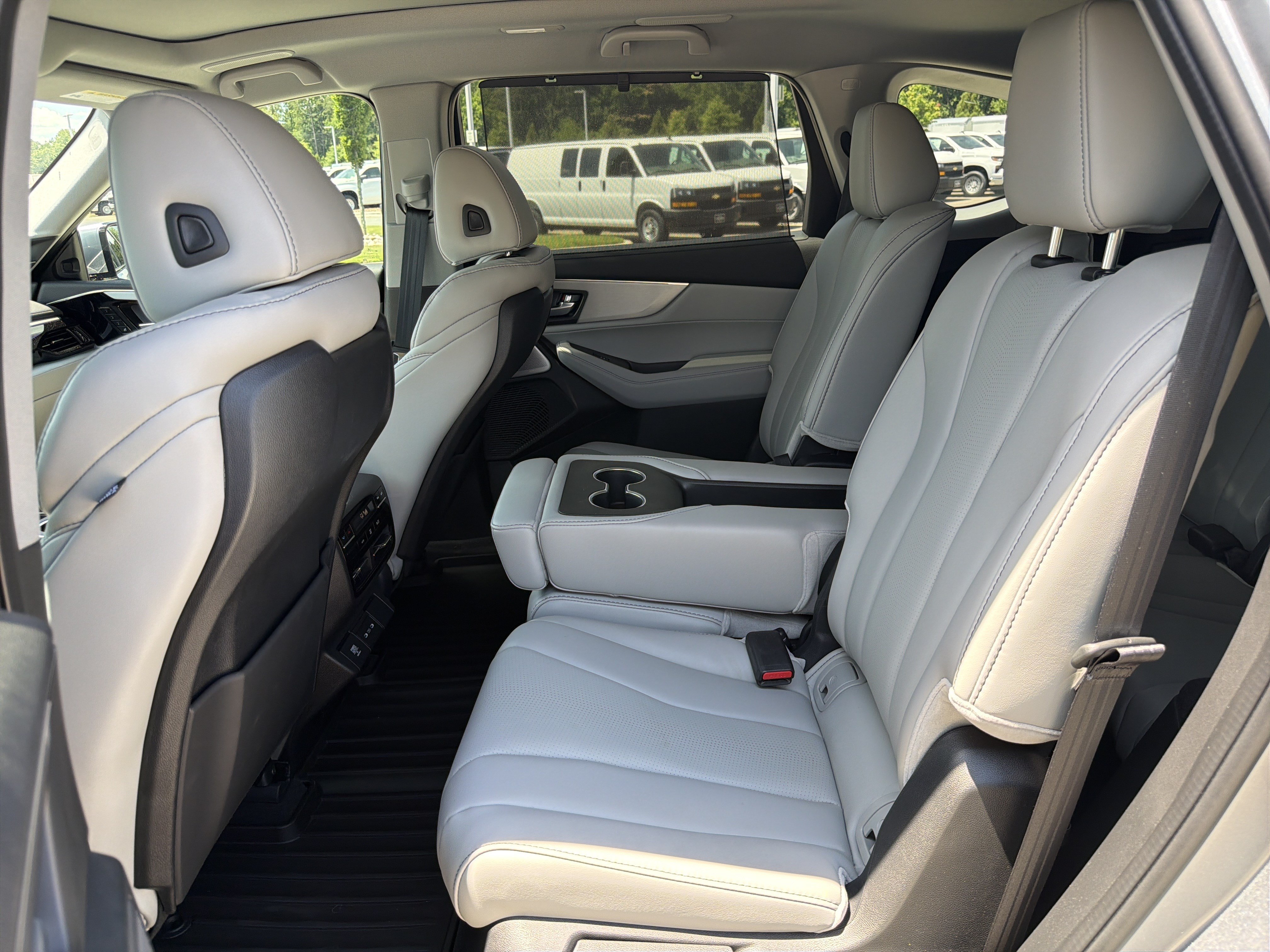 Certified 2026 Acura MDX FWD w/ Technology Package image 30