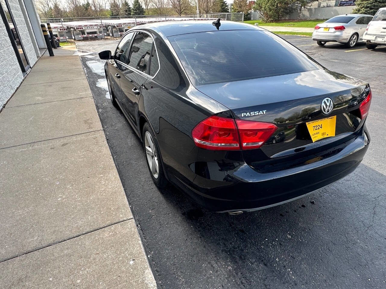 Used 2013 Volkswagen Passat TDI SE image 6