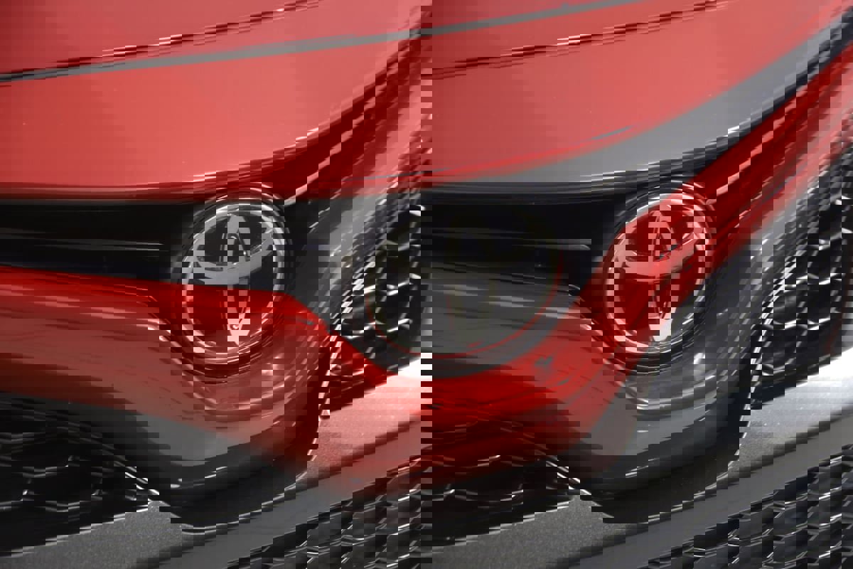 Used 2021 Toyota Camry XSE FWD image 15