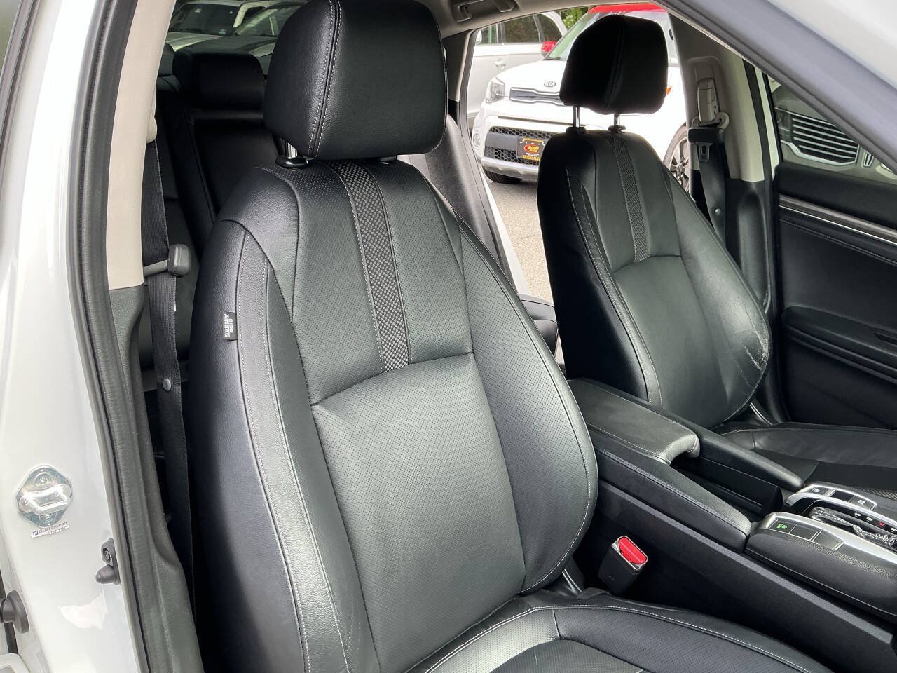 Used 2019 Honda Civic Touring image 39