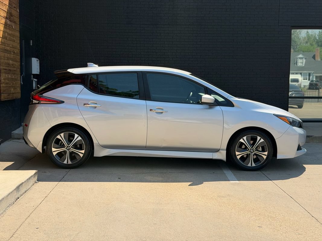 Used 2022 Nissan Leaf SV FWD image 10