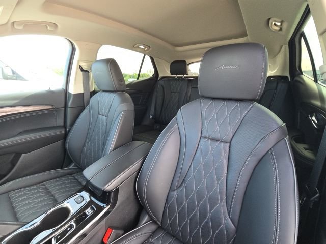 Used 2023 Buick Envision Avenir AWD/4WD image 23