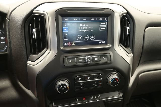 Used 2022 Chevrolet Silverado 2500 W/T AWD/4WD image 45