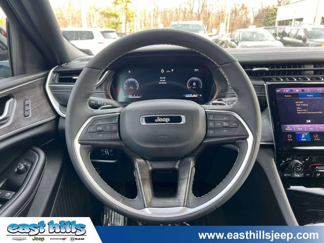 Certified 2024 Jeep Grand Cherokee Limited w/ Black Appearance Package AWD/4WD image 18