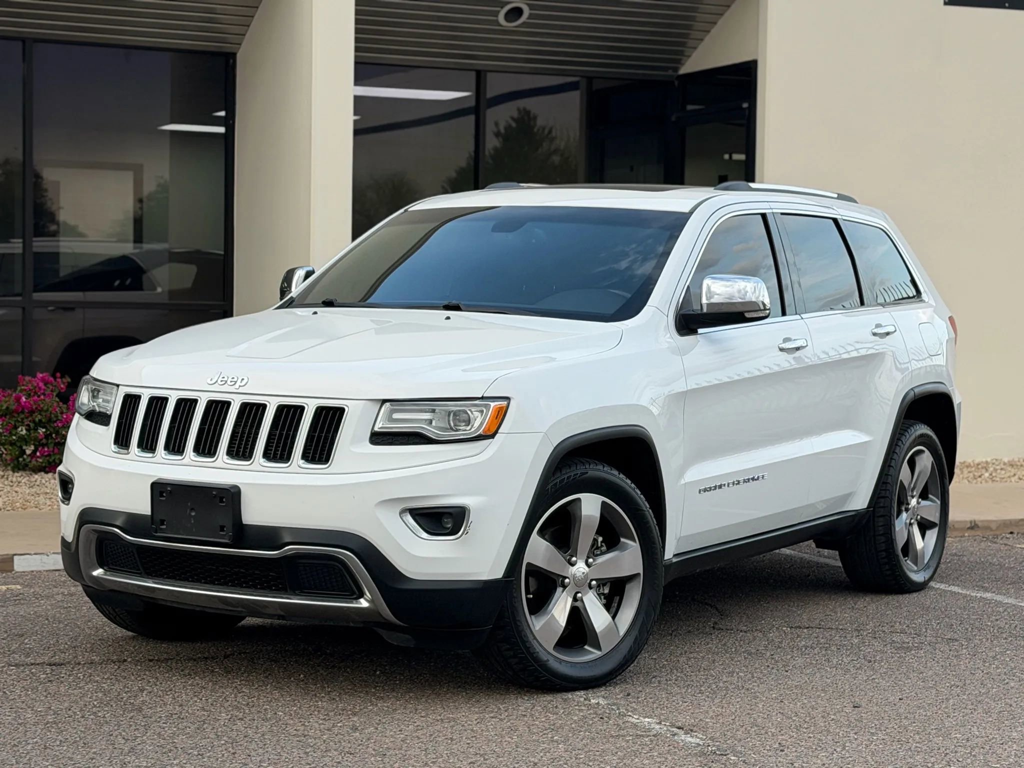 Used 2015 Jeep Grand Cherokee Limited w/ Luxury Group II